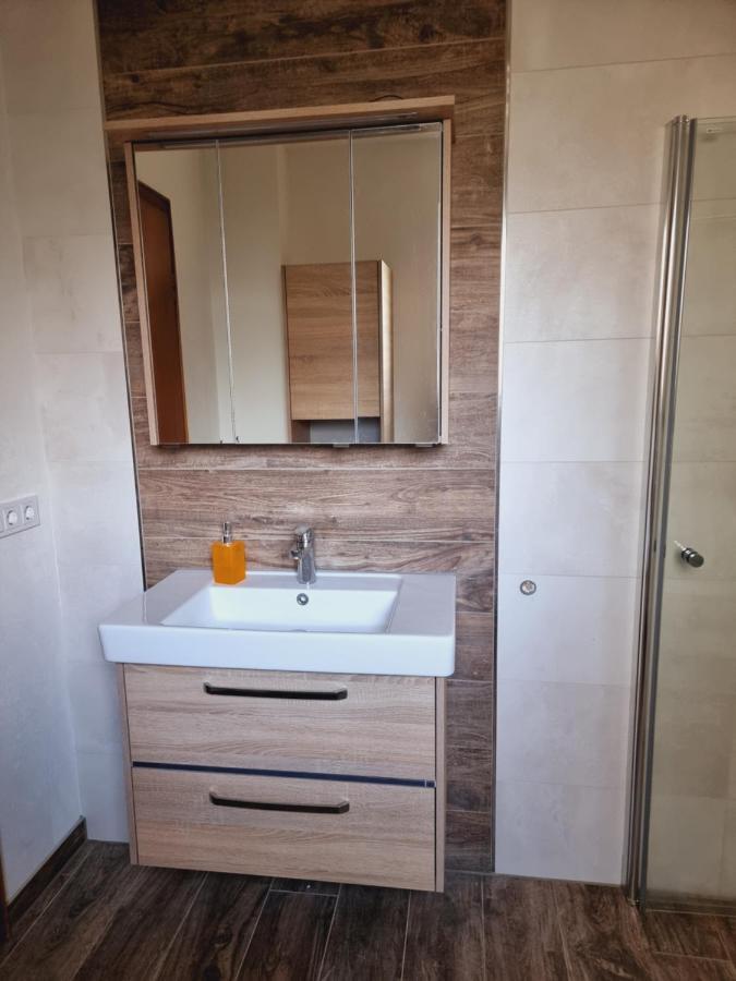Wohlfuehloase Apartment ซังคท์เวนเดล ภายนอก รูปภาพ